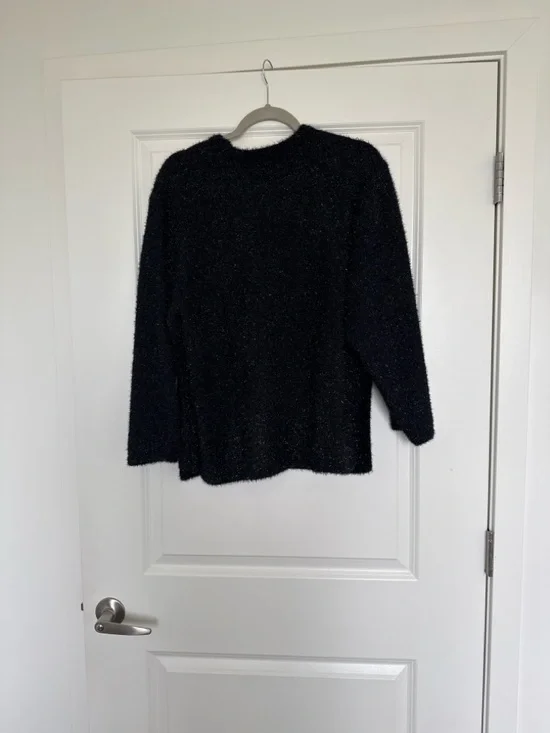 H&M Black Fuzzy Crewneck Sweater - Picture 3 of 3